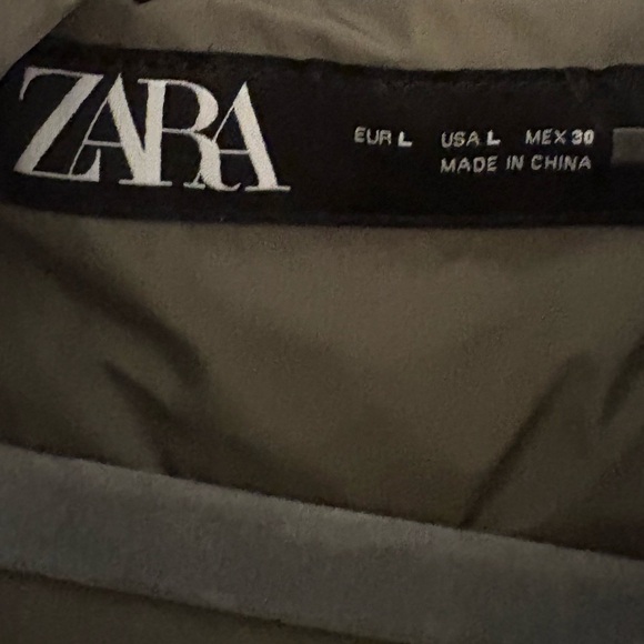 Nwt- zara- WATER AND WIND PROTECTION HOODED PUFFER JACKET
-L - Picture 5 of 6